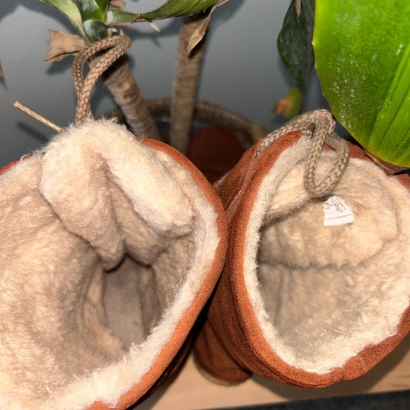 Moccasin style mid calf boots - Picture 4 of 4